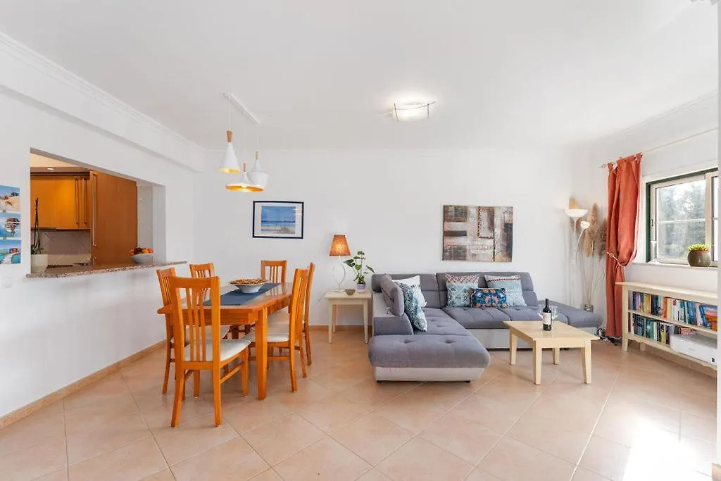 Central Apartment In Luz At Walking Distance To The Beach And Center With Tv And Wifi