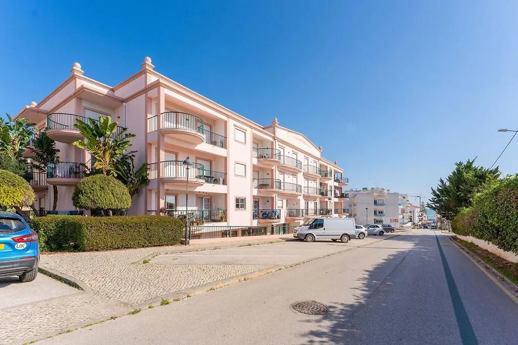 Central Apartment In Luz At Walking Distance To The Beach And Center With Tv And Wifi