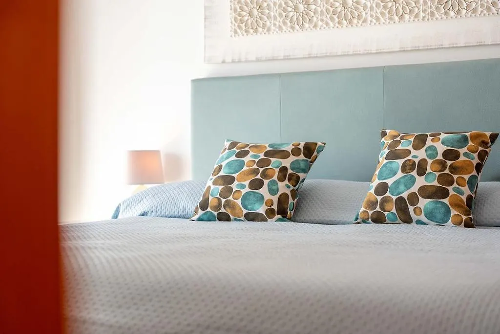 Central Apartment In Luz At Walking Distance To The Beach And Center With Tv And Wifi